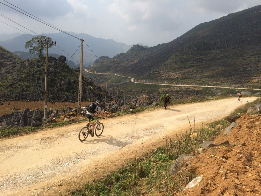 dirt trails vietnam